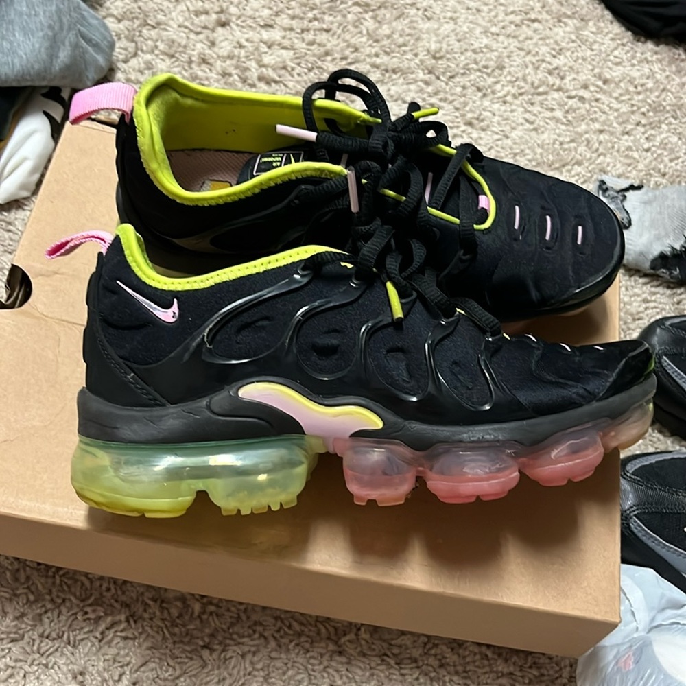 Women’s Nike vapor max sneakers
